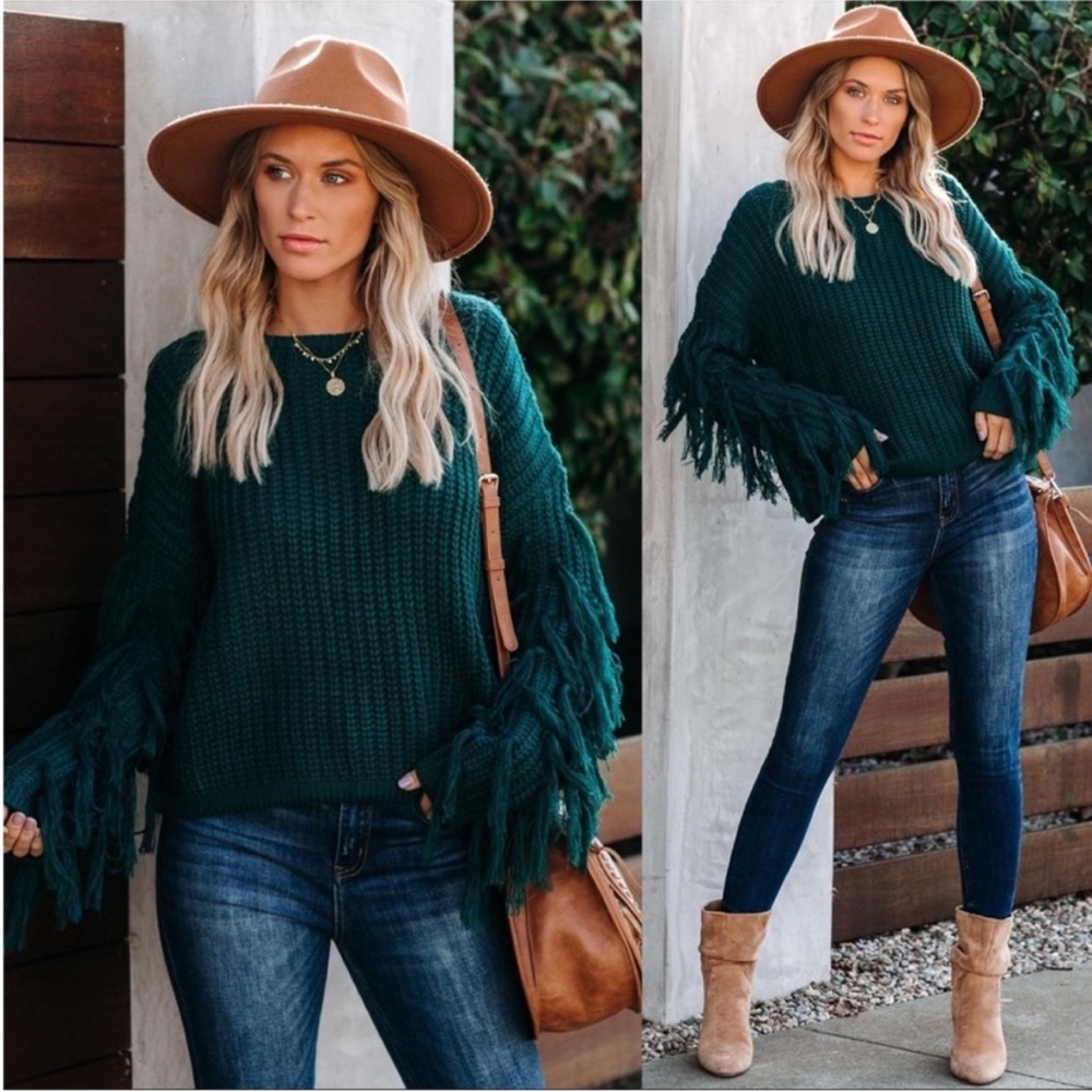 Vici Dolls Vici & Merci Fringe Sleeved Sweater Evergreen